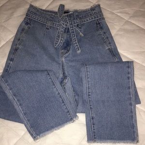 Momokrom belted jeans